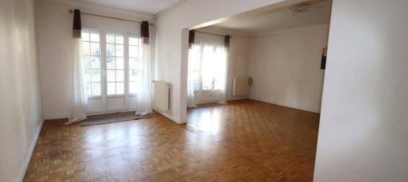 3 Schlafzimmer Haus in Viry-Chatillon, France, Nr. 134503 3