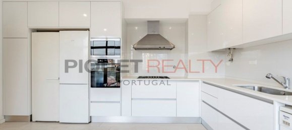 4 bedrooms Penthouse in Cascais, Portugal No. 112613 2