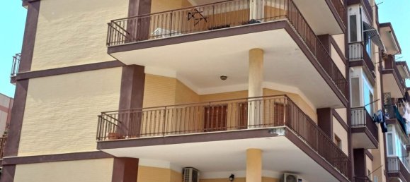 4 Schlafzimmer Wohnung in Bari, Italy, Nr. 317119 2