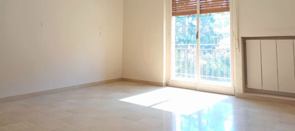 4 Schlafzimmer Wohnung in Bari, Italy, Nr. 317119 8