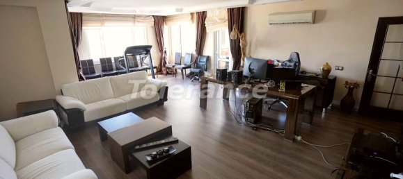 Apartamento 4+1 em Lara, Turkey N.º 5164 8
