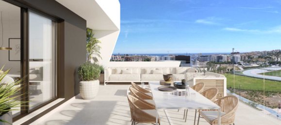 Apartamento de 4 dormitorios en Atica Homes, Estepona, Spain No. 15447 4