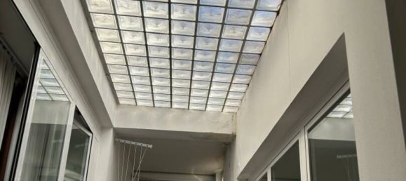 Villa de 3 dormitorios en Erba, Italy No. 2827 13