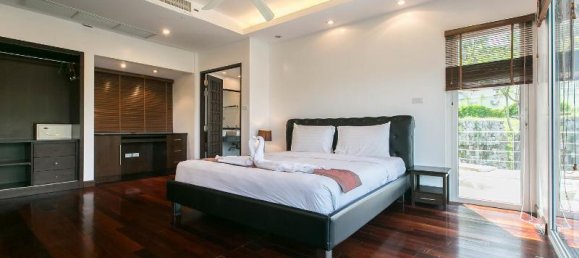 4 bedrooms Villa in Patong, Thailand No. 5956 16