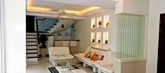4 bedrooms Villa in Patong, Thailand No. 5956 3