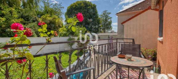 Casa de 3 dormitorios en Rosny-sous-Bois, France No. 345860 2