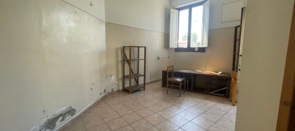 27m² Commercial property in Florence, Italy No. 285952 15