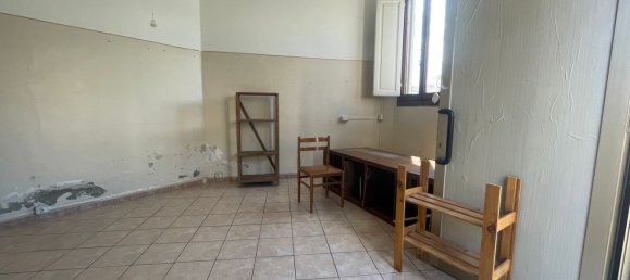 27m² Commercial property in Florence, Italy No. 285952 7