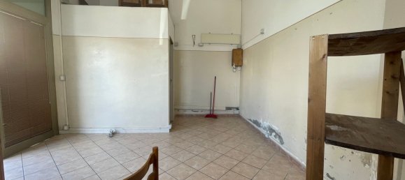 27m² Commercial property in Florence, Italy No. 285952 3