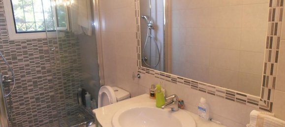 4 Schlafzimmer Gewerbliche Immobilie in Rafina, Greece, Nr. 7883 18