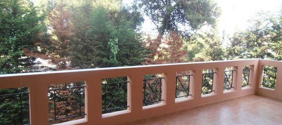 4 Schlafzimmer Gewerbliche Immobilien in Rafina, Greece, Nr. 7883 5