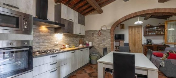 Casa de 8 habitaciónes en Foiano della Chiana, Italy No. 33174 18