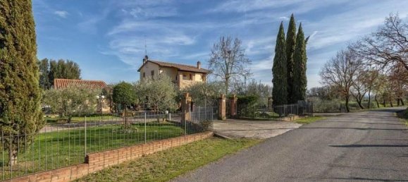 Casa de 8 habitaciónes en Foiano della Chiana, Italy No. 33174 7