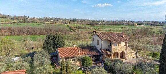 Casa de 8 habitaciónes en Foiano della Chiana, Italy No. 33174 2