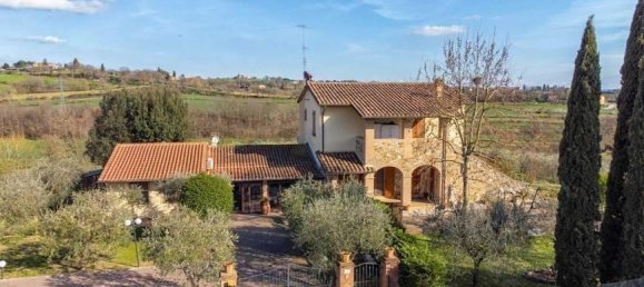 Casa de 8 habitaciónes en Foiano della Chiana, Italy No. 33174 14