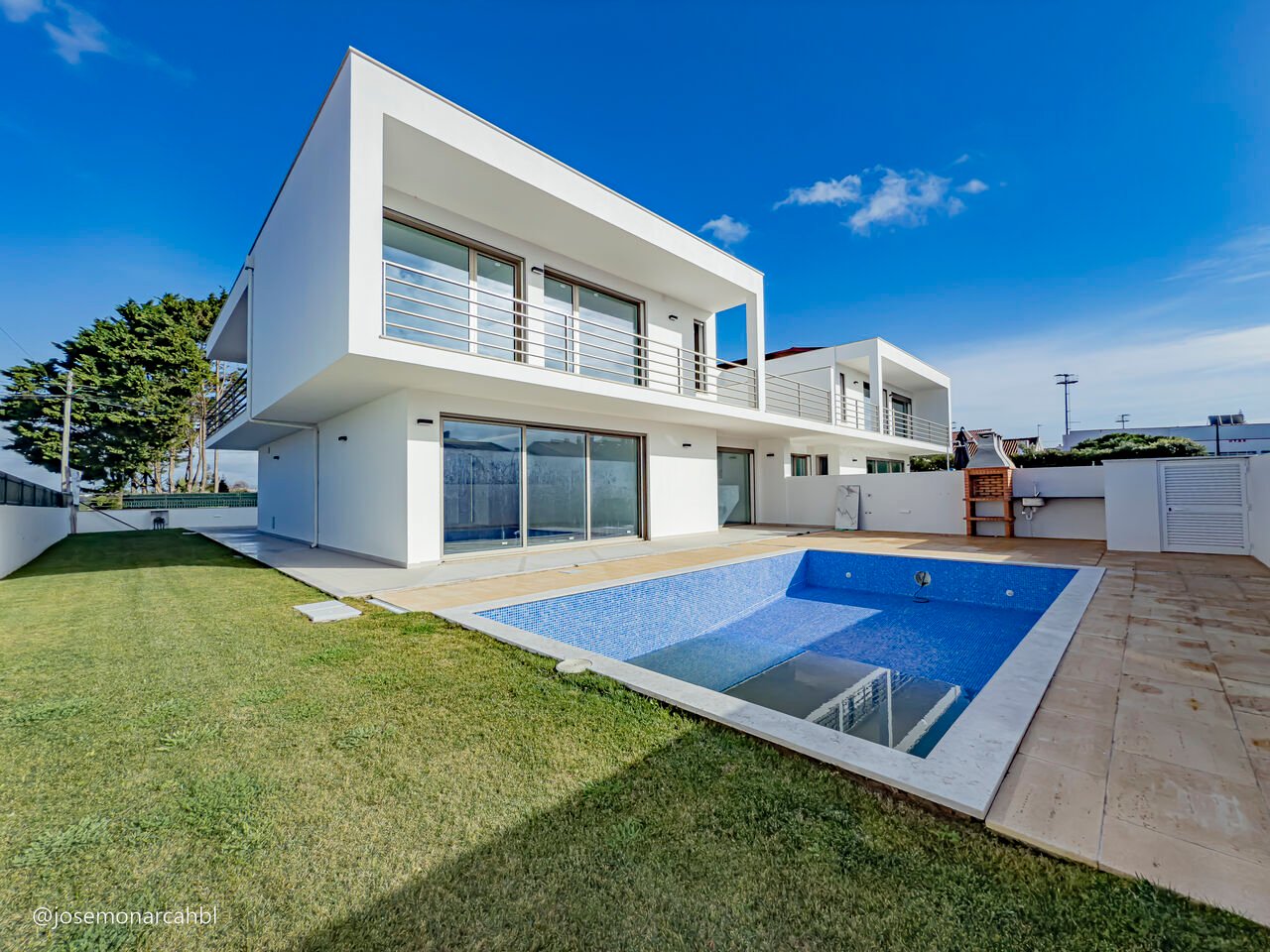 4 bedrooms Villa in Sintra, Portugal No. 116222