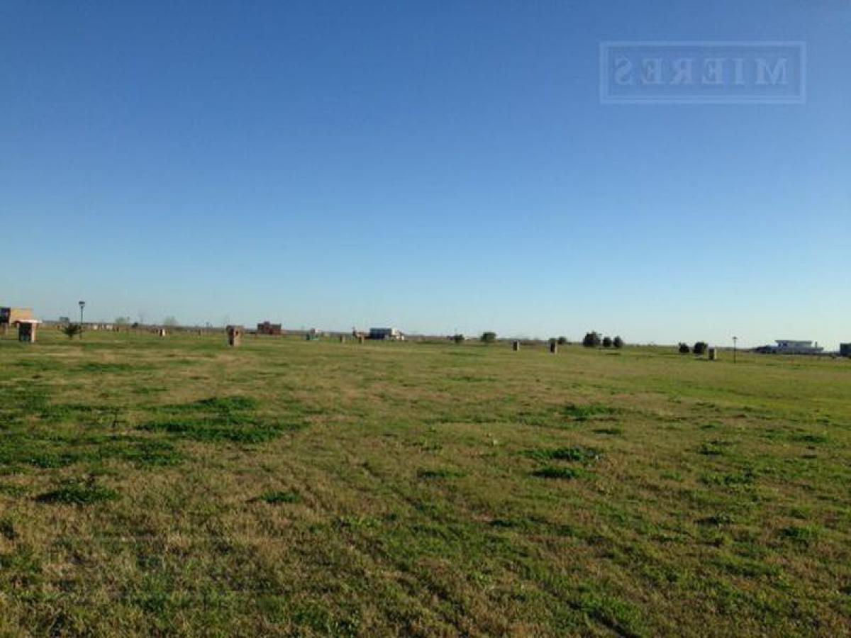  Land in Escobar, Argentina No. 115742