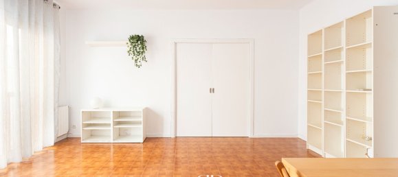 3 bedrooms Apartment in Ciutat Vella, Spain No. 71245 3