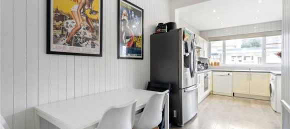 3 bedrooms House in Finchley, United Kingdom No. 3623 19