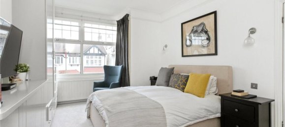 3 bedrooms House in Finchley, United Kingdom No. 3623 7