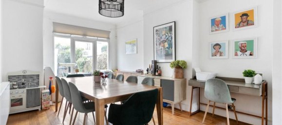 3 bedrooms House in Finchley, United Kingdom No. 3623 18