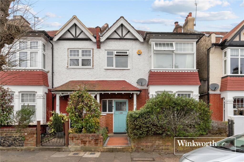 3 bedrooms House in Finchley, United Kingdom No. 3623