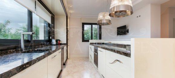 6 chambres Villa à Marbella, Spain No. 98997 5