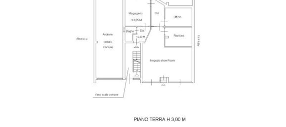 135m² Commercial property in Seregno, Italy No. 148266 11