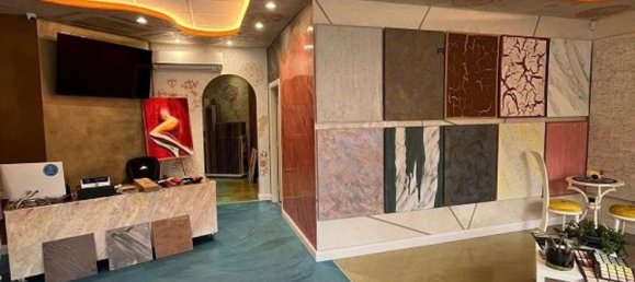 135m² Commercial property in Seregno, Italy No. 148266 2