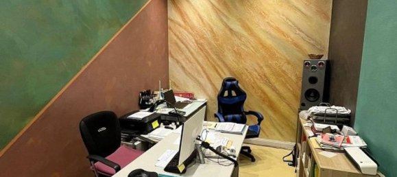 135m² Commercial property in Seregno, Italy No. 148266 5