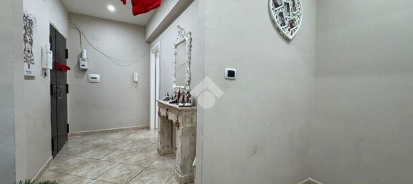 3 rooms Apartment in Portici, Italy No. 189218 3