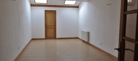 Edificio de 3 habitaciónes en Raon-l'Etape, France No. 252567 3