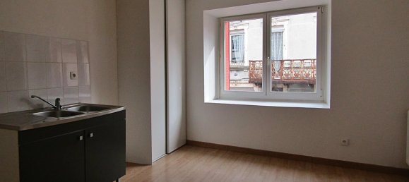 Edificio de 3 habitaciónes en Raon-l'Etape, France No. 252567 4