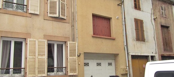 Edificio de 3 habitaciónes en Raon-l'Etape, France No. 252567 2