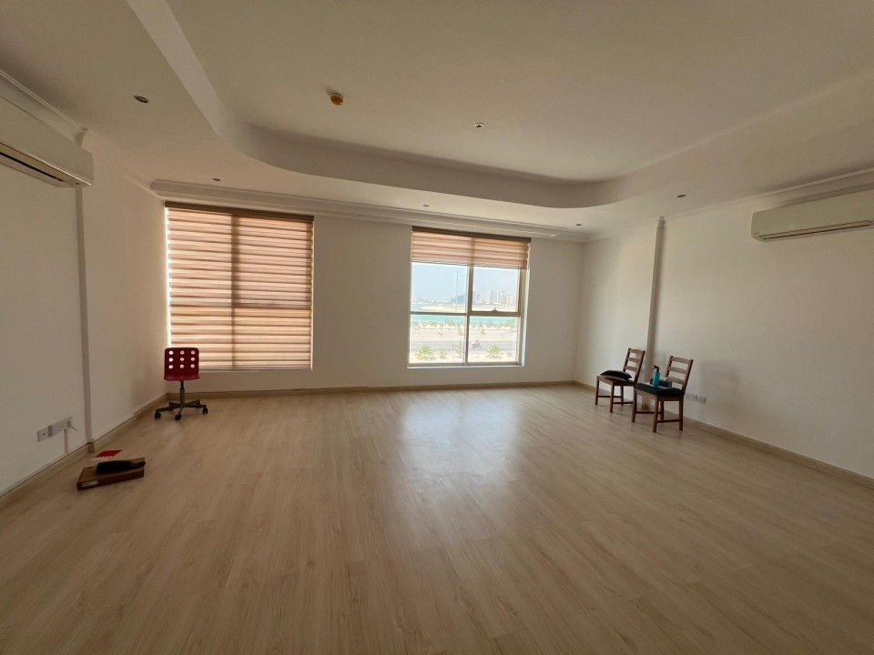 Склад с 2 спальнями в Galali, Бахрейн № 1330