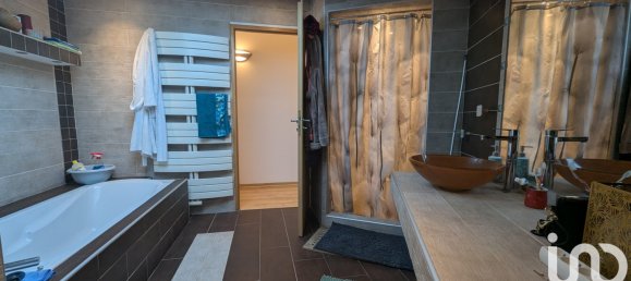 3 Schlafzimmer Doppelhaus in Frejus, France, Nr. 287813 16