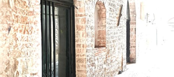 95m² Commercial property in Foligno, Italy No. 177126 12