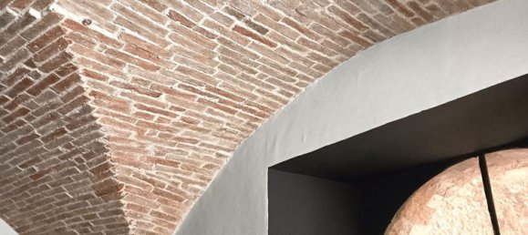 95m² Commercial property in Foligno, Italy No. 177126 3