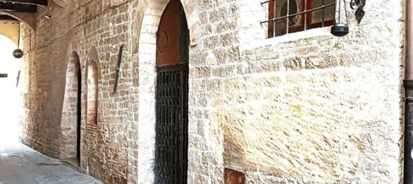 95m² Commercial property in Foligno, Italy No. 177126 11