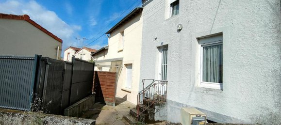 1 غرف نوم منزل في Saint-Christophe-du-Bois, France رقم 333048 2