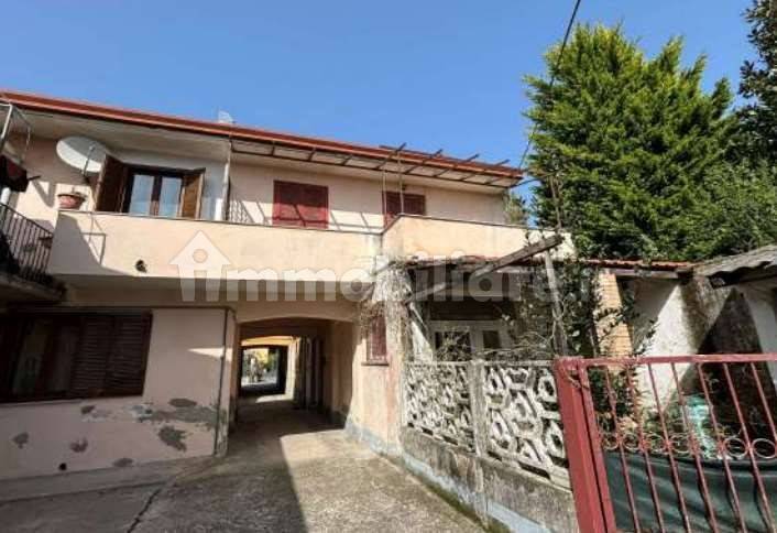 Apartamento de 2 dormitorios en Venegono Superiore, Italy No. 260701