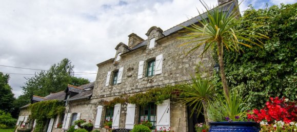 8 غرف نوم قلاع في Kergrist, France رقم 96243 11