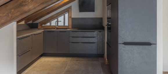 4 Schlafzimmer Gewerbliche Immobilie in Les Belleville, France, Nr. 945 9