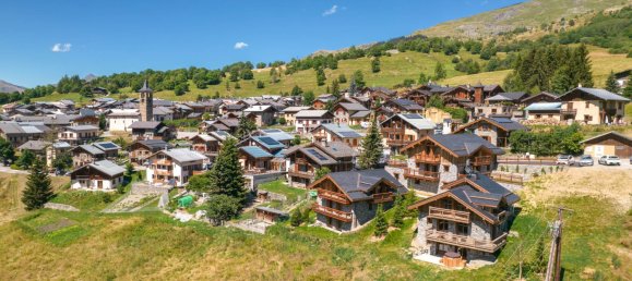 4 Schlafzimmer Gewerbliche Immobilie in Les Belleville, France, Nr. 945 4