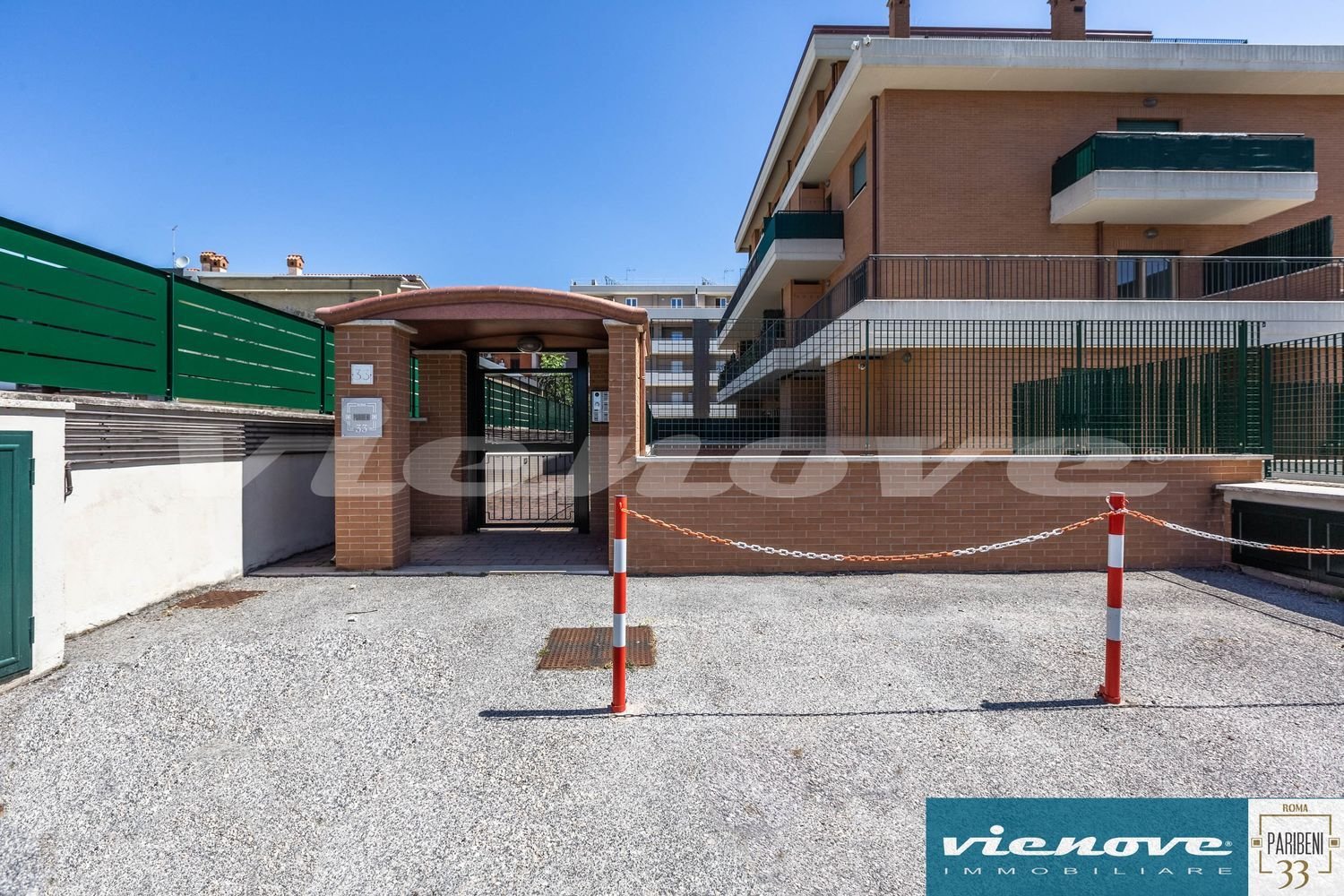 2 rooms Apartment in Rome, Italy No. 12280