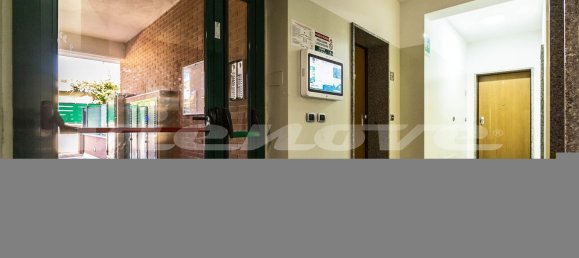 2 rooms Apartment in Rome, Italy No. 12280 2