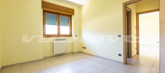 2 rooms Apartment in Rome, Italy No. 12280 14