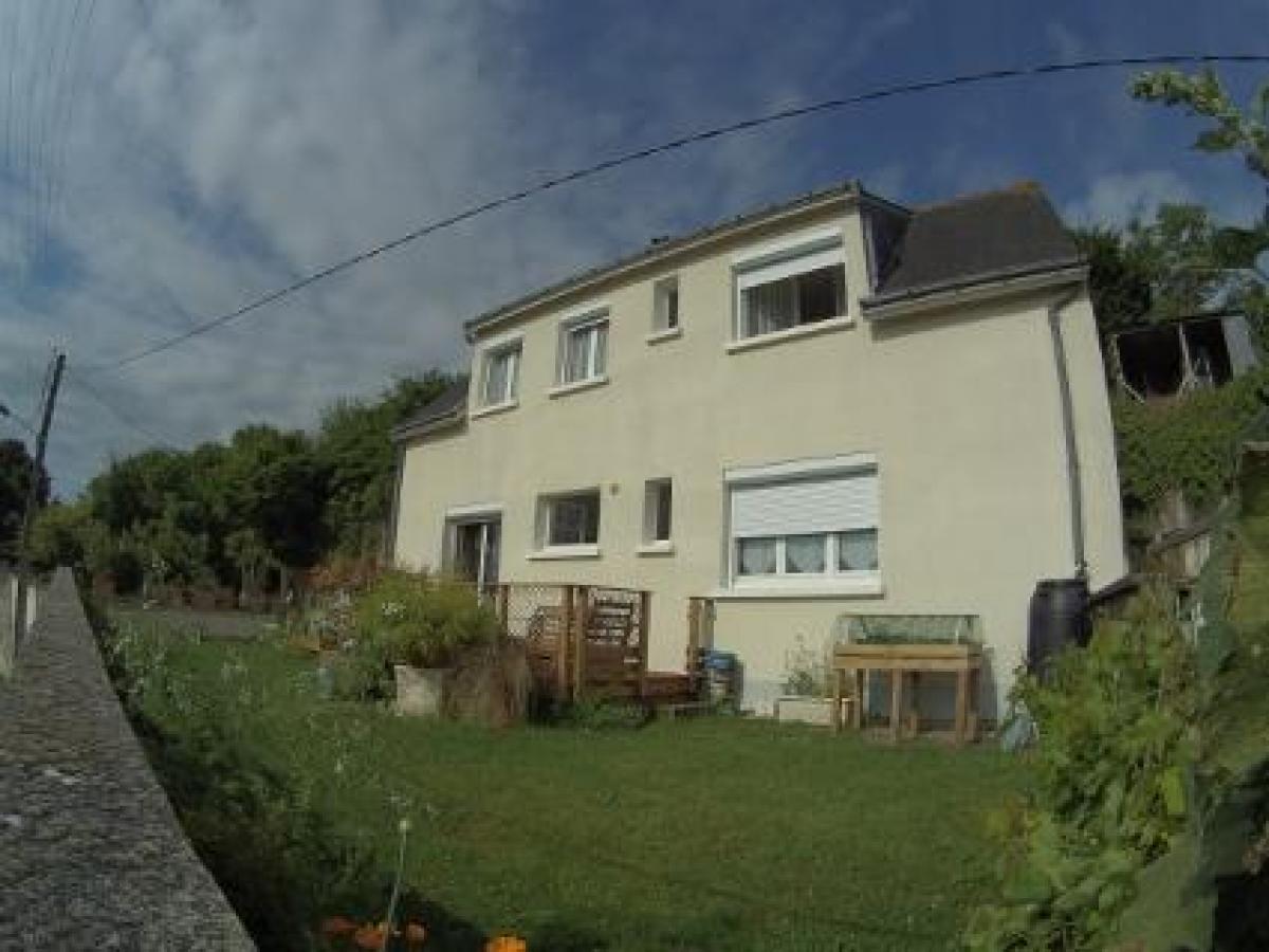 Casa de 3 dormitorios en Loches, France No. 8413