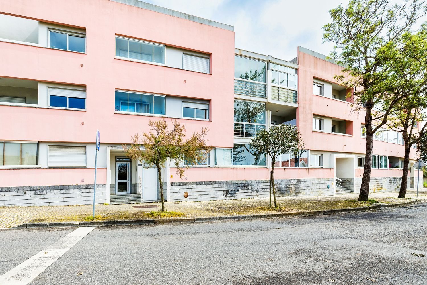 3 bedrooms Apartment in Cascais, Portugal No. 338725