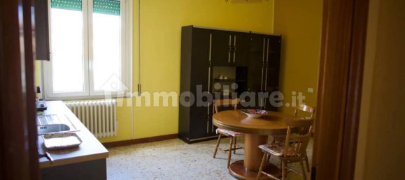 Квартира с 7 спальнями в Кампобассо, Италия № 162330 5